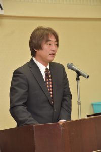 就任あいさつを行う沢辺新部長