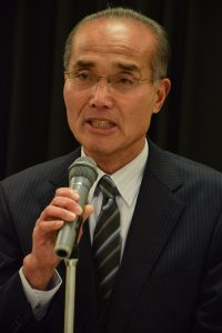 就任あいさつを述べる酒井支部長